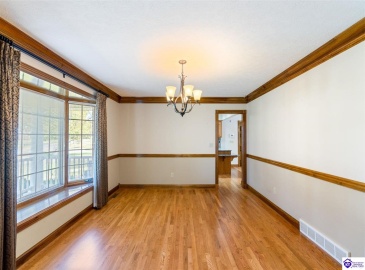 Maple Street, Elizabethtown, Kentucky 42701, ,5 BathroomsBathrooms,For Sale,Maple Street,HK24004123