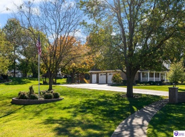 Maple Street, Elizabethtown, Kentucky 42701, ,5 BathroomsBathrooms,For Sale,Maple Street,HK24004123