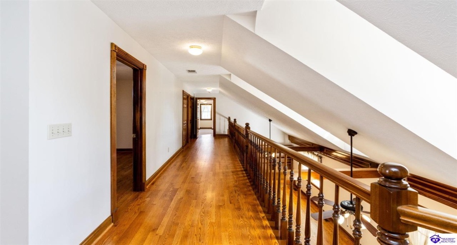 Maple Street, Elizabethtown, Kentucky 42701, ,5 BathroomsBathrooms,For Sale,Maple Street,HK24004123 Maple Street, Elizabethtown, Kentucky 42701, ,5 BathroomsBathrooms,For Sale,Maple Street,HK24004123