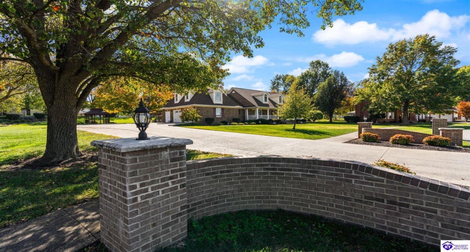 Maple Street, Elizabethtown, Kentucky 42701, ,5 BathroomsBathrooms,For Sale,Maple Street,HK24004123 Maple Street, Elizabethtown, Kentucky 42701, ,5 BathroomsBathrooms,For Sale,Maple Street,HK24004123