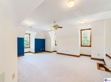 Maple Street, Elizabethtown, Kentucky 42701, ,5 BathroomsBathrooms,For Sale,Maple Street,HK24004123