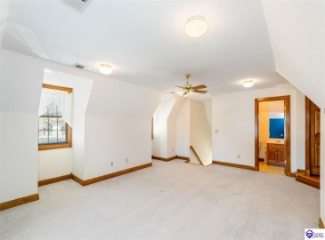 Maple Street, Elizabethtown, Kentucky 42701, ,5 BathroomsBathrooms,For Sale,Maple Street,HK24004123