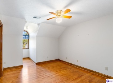 Maple Street, Elizabethtown, Kentucky 42701, ,5 BathroomsBathrooms,For Sale,Maple Street,HK24004123