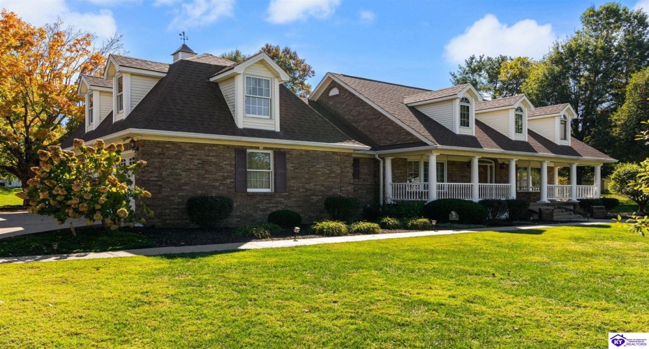 Maple Street, Elizabethtown, Kentucky 42701, ,5 BathroomsBathrooms,For Sale,Maple Street,HK24004123 Maple Street, Elizabethtown, Kentucky 42701, ,5 BathroomsBathrooms,For Sale,Maple Street,HK24004123