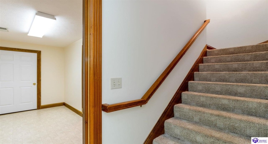 Maple Street, Elizabethtown, Kentucky 42701, ,5 BathroomsBathrooms,For Sale,Maple Street,HK24004123 Maple Street, Elizabethtown, Kentucky 42701, ,5 BathroomsBathrooms,For Sale,Maple Street,HK24004123