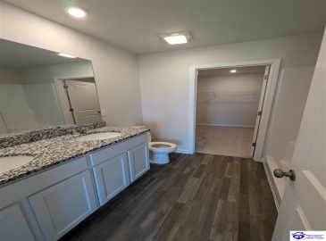 Highpoint Court, Elizabethtown, Kentucky 42701, ,2 BathroomsBathrooms,For Sale,Highpoint Court,HK24002727