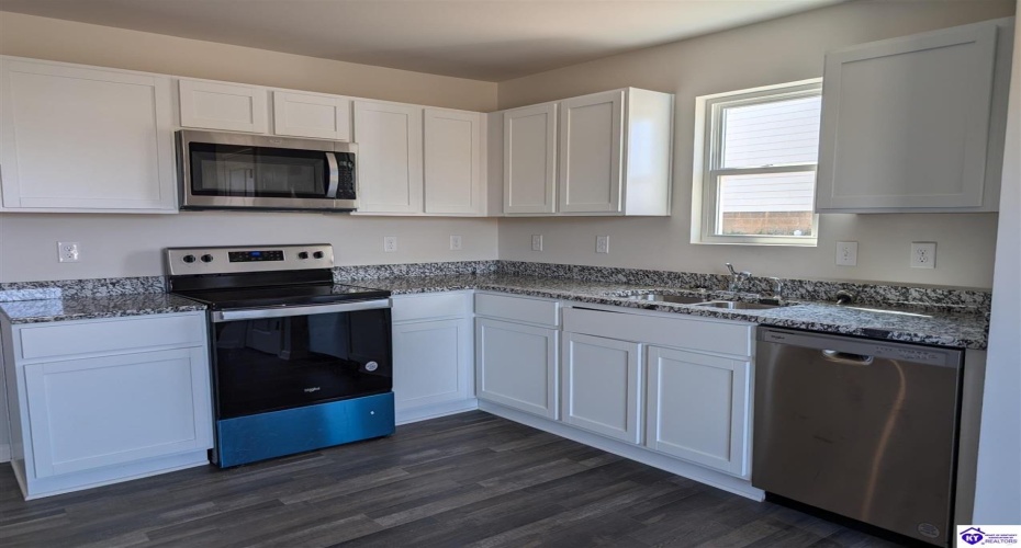 Highpoint Court, Elizabethtown, Kentucky 42701, ,2 BathroomsBathrooms,For Sale,Highpoint Court,HK24002727 Highpoint Court, Elizabethtown, Kentucky 42701, ,2 BathroomsBathrooms,For Sale,Highpoint Court,HK24002727