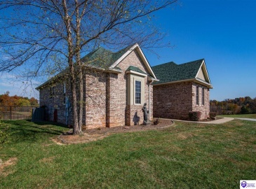 Levee Lane, Hodgenville, Kentucky 42748, ,4 BathroomsBathrooms,For Sale,Levee Lane,HK24004136