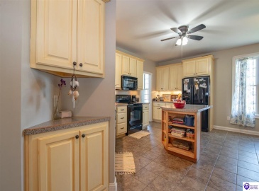 Levee Lane, Hodgenville, Kentucky 42748, ,4 BathroomsBathrooms,For Sale,Levee Lane,HK24004136