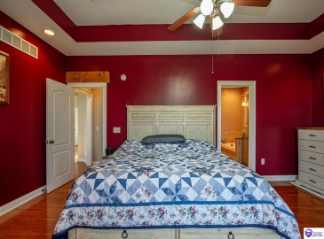 Levee Lane, Hodgenville, Kentucky 42748, ,4 BathroomsBathrooms,For Sale,Levee Lane,HK24004136