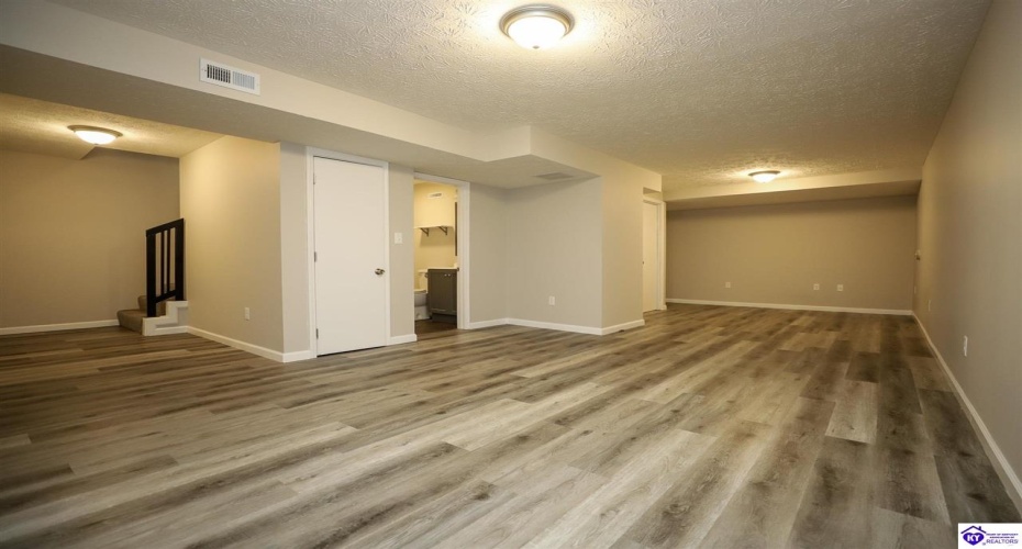 Barbara Circle, Elizabethtown, Kentucky 42701, ,3 BathroomsBathrooms,For Sale,Barbara Circle,HK24004138 Barbara Circle, Elizabethtown, Kentucky 42701, ,3 BathroomsBathrooms,For Sale,Barbara Circle,HK24004138