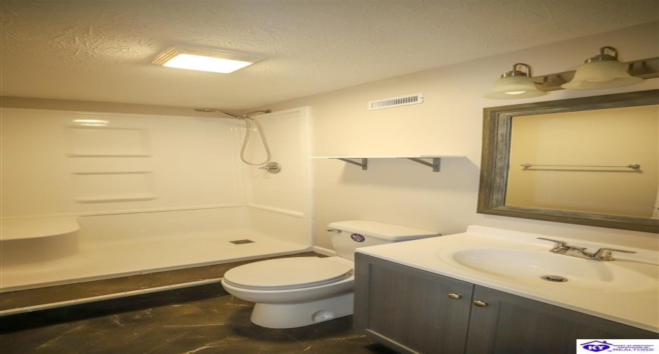 Barbara Circle, Elizabethtown, Kentucky 42701, ,3 BathroomsBathrooms,For Sale,Barbara Circle,HK24004138 Barbara Circle, Elizabethtown, Kentucky 42701, ,3 BathroomsBathrooms,For Sale,Barbara Circle,HK24004138