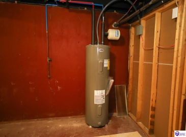 Barbara Circle, Elizabethtown, Kentucky 42701, ,3 BathroomsBathrooms,For Sale,Barbara Circle,HK24004138