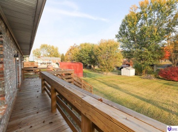 Barbara Circle, Elizabethtown, Kentucky 42701, ,3 BathroomsBathrooms,For Sale,Barbara Circle,HK24004138