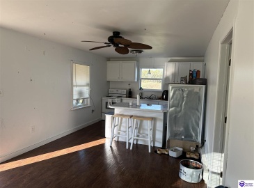 Spurlington Road, Campbellsville, Kentucky 42718, ,1 BathroomBathrooms,For Sale,Spurlington Road,HK24004146