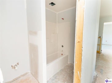 Gaston Circle, Elizabethtown, Kentucky 42701, ,3 BathroomsBathrooms,For Sale,Gaston Circle,HK24004148