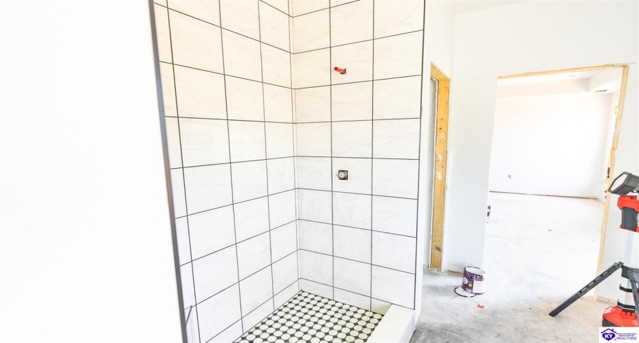 Gaston Circle, Elizabethtown, Kentucky 42701, ,3 BathroomsBathrooms,For Sale,Gaston Circle,HK24004148