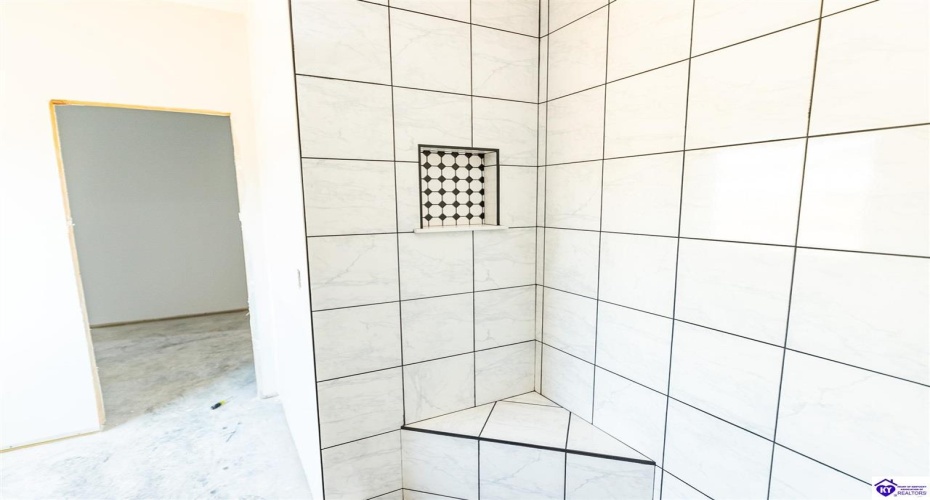 Gaston Circle, Elizabethtown, Kentucky 42701, ,3 BathroomsBathrooms,For Sale,Gaston Circle,HK24004148