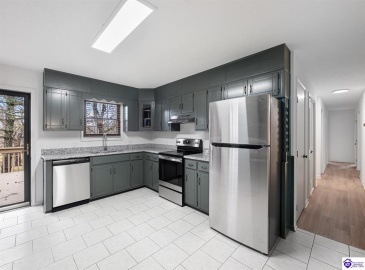 Johnstown Road, Elizabethtown, Kentucky 42701, ,3 BathroomsBathrooms,For Sale,Johnstown Road,HK24004150