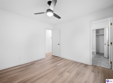 Johnstown Road, Elizabethtown, Kentucky 42701, ,3 BathroomsBathrooms,For Sale,Johnstown Road,HK24004150