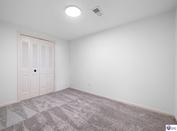 Johnstown Road, Elizabethtown, Kentucky 42701, ,3 BathroomsBathrooms,For Sale,Johnstown Road,HK24004150