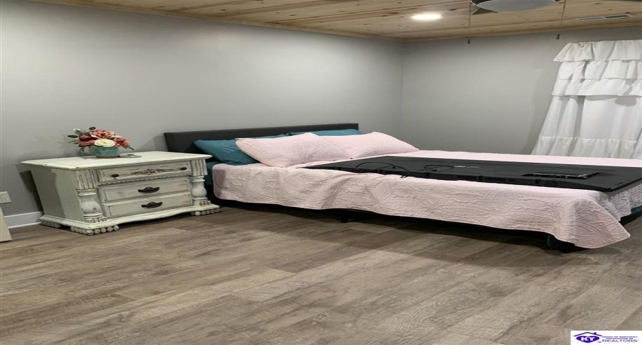 Clymene Road, Cecilia, Kentucky 42724, ,3 BathroomsBathrooms,For Sale,Clymene Road,HK24004151