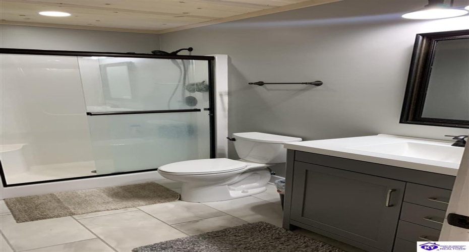 Clymene Road, Cecilia, Kentucky 42724, ,3 BathroomsBathrooms,For Sale,Clymene Road,HK24004151