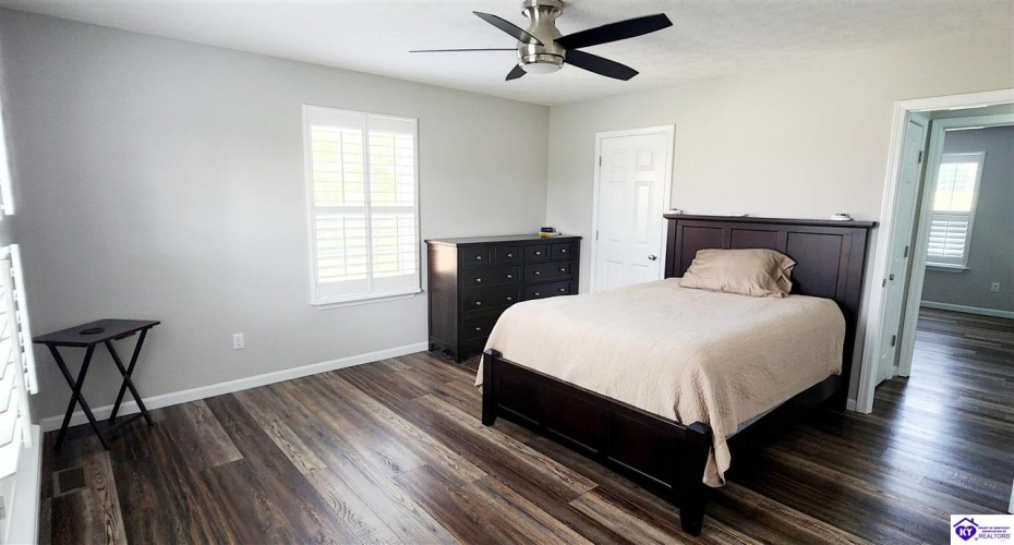 New Highland Church Road, Brandenburg, Kentucky 40108, ,2 BathroomsBathrooms,For Sale,New Highland Church Road,HK24003669