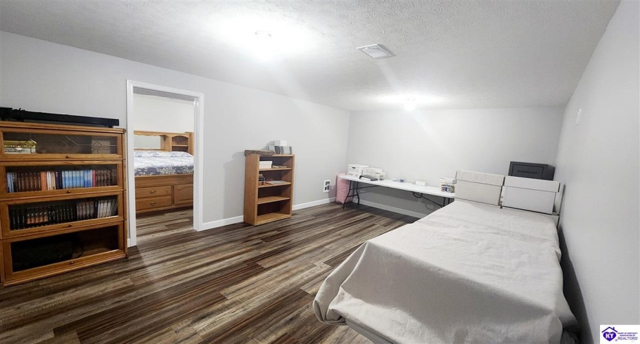 New Highland Church Road, Brandenburg, Kentucky 40108, ,2 BathroomsBathrooms,For Sale,New Highland Church Road,HK24003669