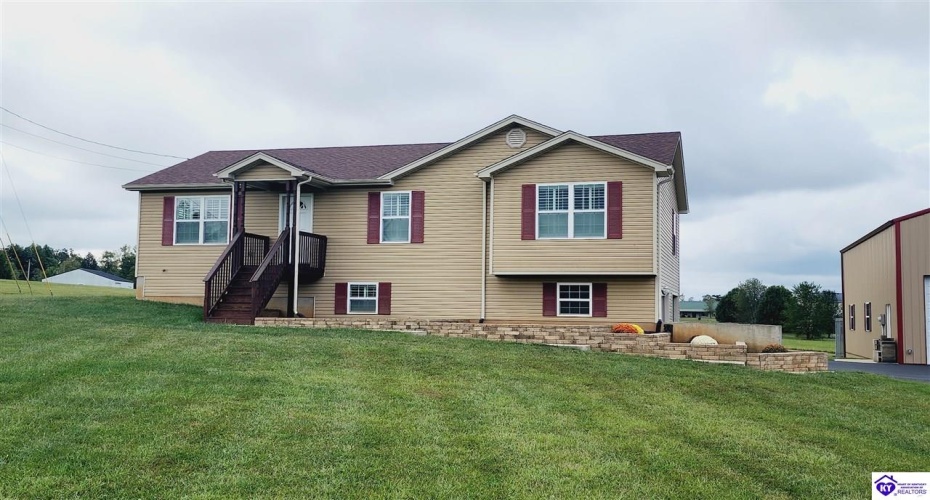 New Highland Church Road, Brandenburg, Kentucky 40108, ,2 BathroomsBathrooms,For Sale,New Highland Church Road,HK24003669