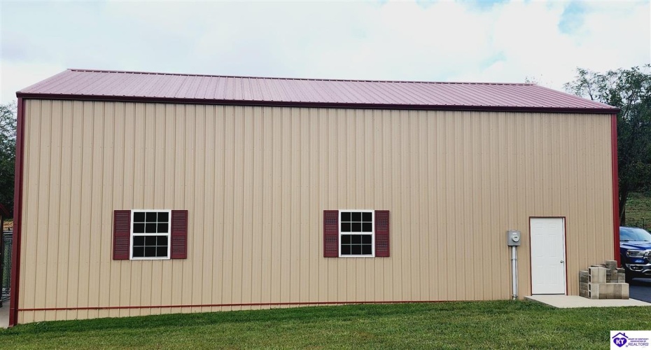 New Highland Church Road, Brandenburg, Kentucky 40108, ,2 BathroomsBathrooms,For Sale,New Highland Church Road,HK24003669