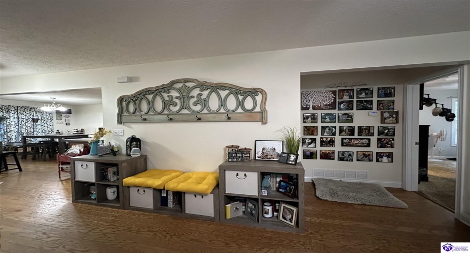 Red Wing Road, Brandenburg, Kentucky 40108, ,3 BathroomsBathrooms,For Sale,Red Wing Road,HK24003279