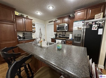 Red Wing Road, Brandenburg, Kentucky 40108, ,3 BathroomsBathrooms,For Sale,Red Wing Road,HK24003279