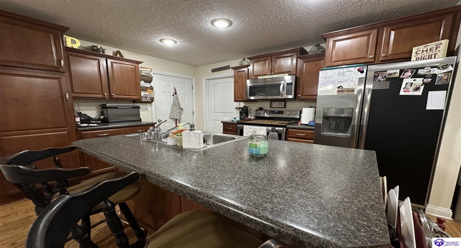 Red Wing Road, Brandenburg, Kentucky 40108, ,3 BathroomsBathrooms,For Sale,Red Wing Road,HK24003279