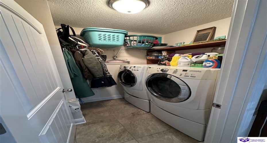 Red Wing Road, Brandenburg, Kentucky 40108, ,3 BathroomsBathrooms,For Sale,Red Wing Road,HK24003279