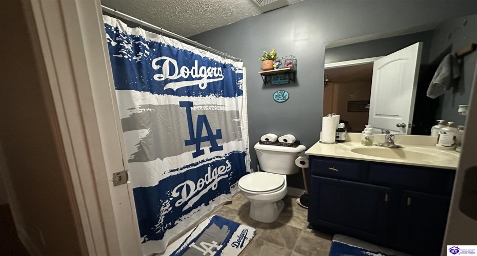 Red Wing Road, Brandenburg, Kentucky 40108, ,3 BathroomsBathrooms,For Sale,Red Wing Road,HK24003279