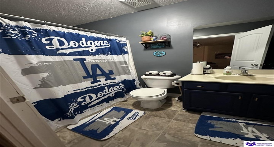 Red Wing Road, Brandenburg, Kentucky 40108, ,3 BathroomsBathrooms,For Sale,Red Wing Road,HK24003279