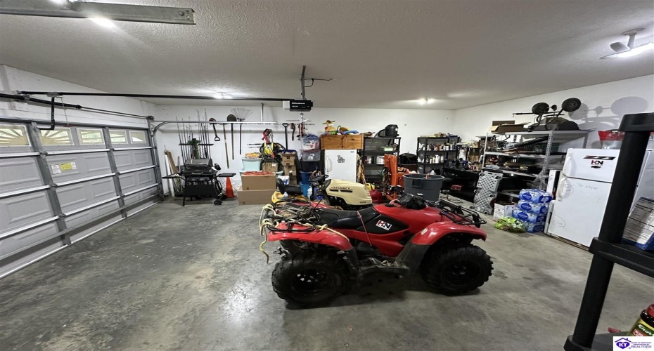 Red Wing Road, Brandenburg, Kentucky 40108, ,3 BathroomsBathrooms,For Sale,Red Wing Road,HK24003279