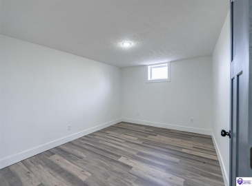 Kiper Road, Leitchfield, Kentucky 42754, ,3 BathroomsBathrooms,For Sale,Kiper Road,HK24004158