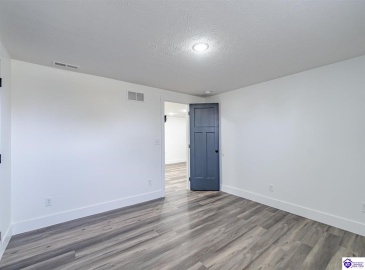 Kiper Road, Leitchfield, Kentucky 42754, ,3 BathroomsBathrooms,For Sale,Kiper Road,HK24004158