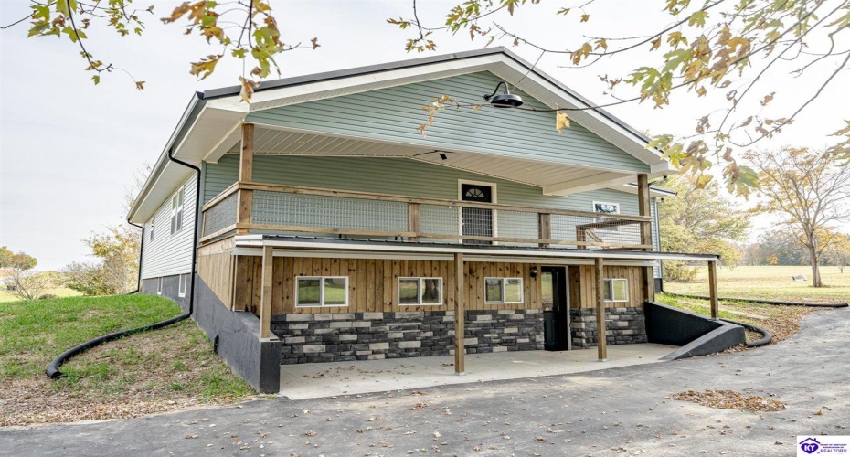 Kiper Road, Leitchfield, Kentucky 42754, ,3 BathroomsBathrooms,For Sale,Kiper Road,HK24004158