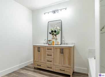 Kiper Road, Leitchfield, Kentucky 42754, ,3 BathroomsBathrooms,For Sale,Kiper Road,HK24004158