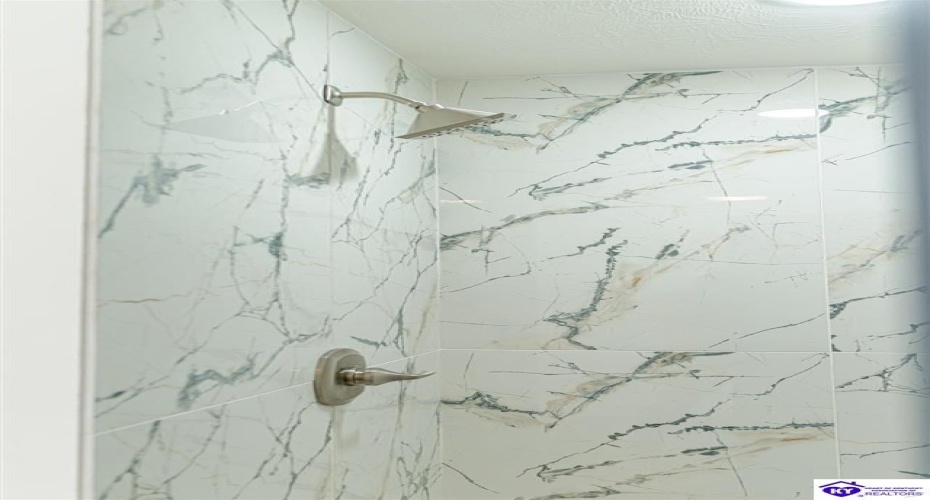 Kiper Road, Leitchfield, Kentucky 42754, ,3 BathroomsBathrooms,For Sale,Kiper Road,HK24004158