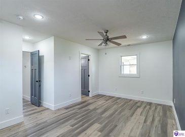 Kiper Road, Leitchfield, Kentucky 42754, ,3 BathroomsBathrooms,For Sale,Kiper Road,HK24004158