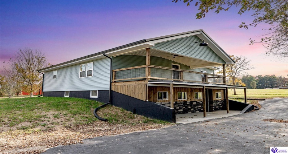 Kiper Road, Leitchfield, Kentucky 42754, ,3 BathroomsBathrooms,For Sale,Kiper Road,HK24004158