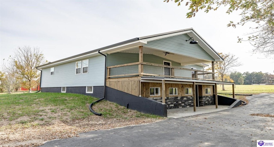 Kiper Road, Leitchfield, Kentucky 42754, ,3 BathroomsBathrooms,For Sale,Kiper Road,HK24004158