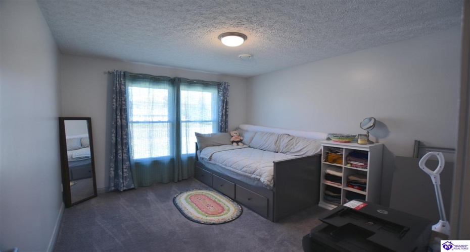 St John Road, Elizabethtown, Kentucky 42701, ,2 BathroomsBathrooms,For Sale,St John Road,HK24004162