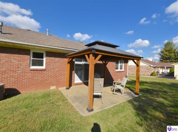 St John Road, Elizabethtown, Kentucky 42701, ,2 BathroomsBathrooms,For Sale,St John Road,HK24004162