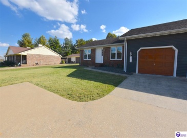 St John Road, Elizabethtown, Kentucky 42701, ,2 BathroomsBathrooms,For Sale,St John Road,HK24004162