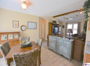 St John Road, Elizabethtown, Kentucky 42701, ,2 BathroomsBathrooms,For Sale,St John Road,HK24004164